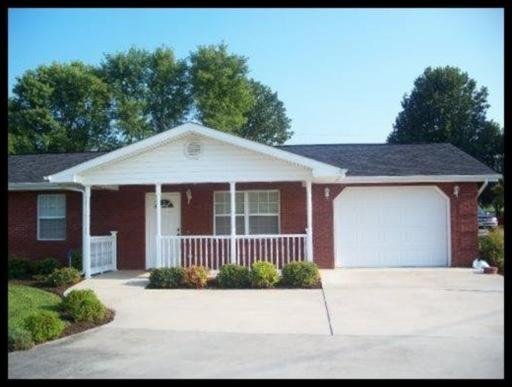 124 South Cunningham Road Seymour, TN 37865 - Photo 1 of 1 Primary Photo