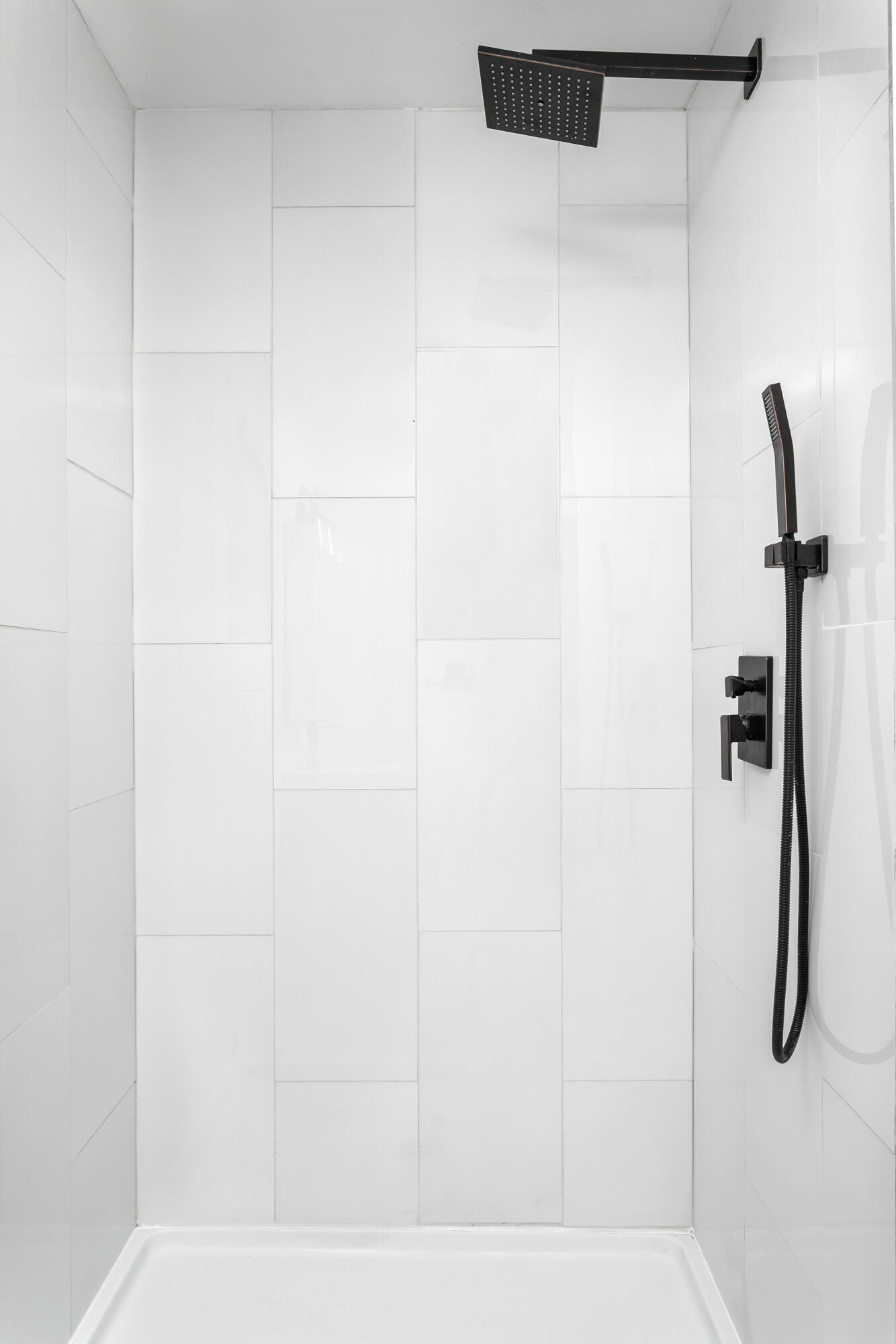6003 Shirley Pond Road Harrison, TN 37341 - Photo 12 of 22 6003 Shirley Pond Rd_Master Bathroom Sho