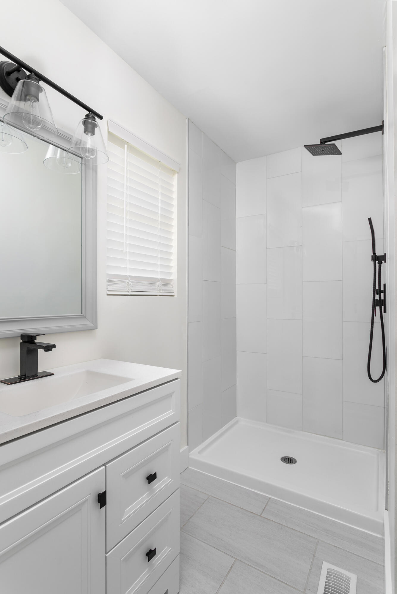 6003 Shirley Pond Road Harrison, TN 37341 - Photo 13 of 22 6003 Shirley Pond Rd_Master Bathroom_by