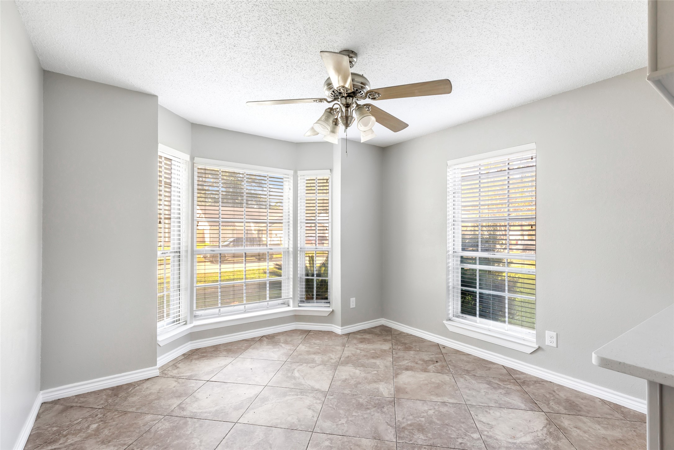 18910 Yaupon Trail Humble, TX 77346 - Photo 11 of 22 Breakfast area