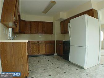 119 Kenmark Road Newark, DE 19713 - Photo 4 of 11 Kitchen