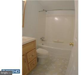 119 Kenmark Road Newark, DE 19713 - Photo 7 of 11 Bathroom