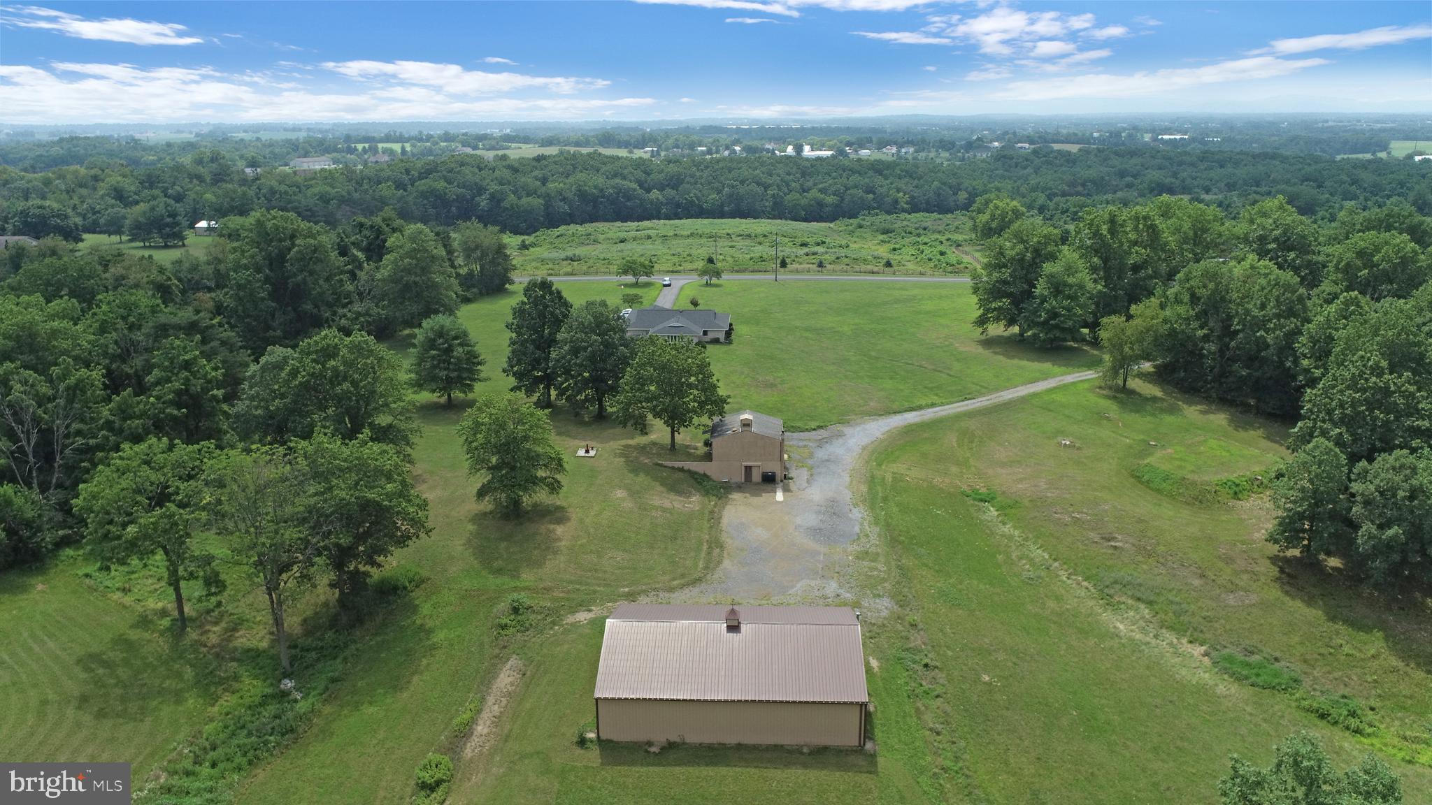 180 Beagle Club Road Carlisle, PA 17013 - Photo 11 of 61 Gallery Image 11