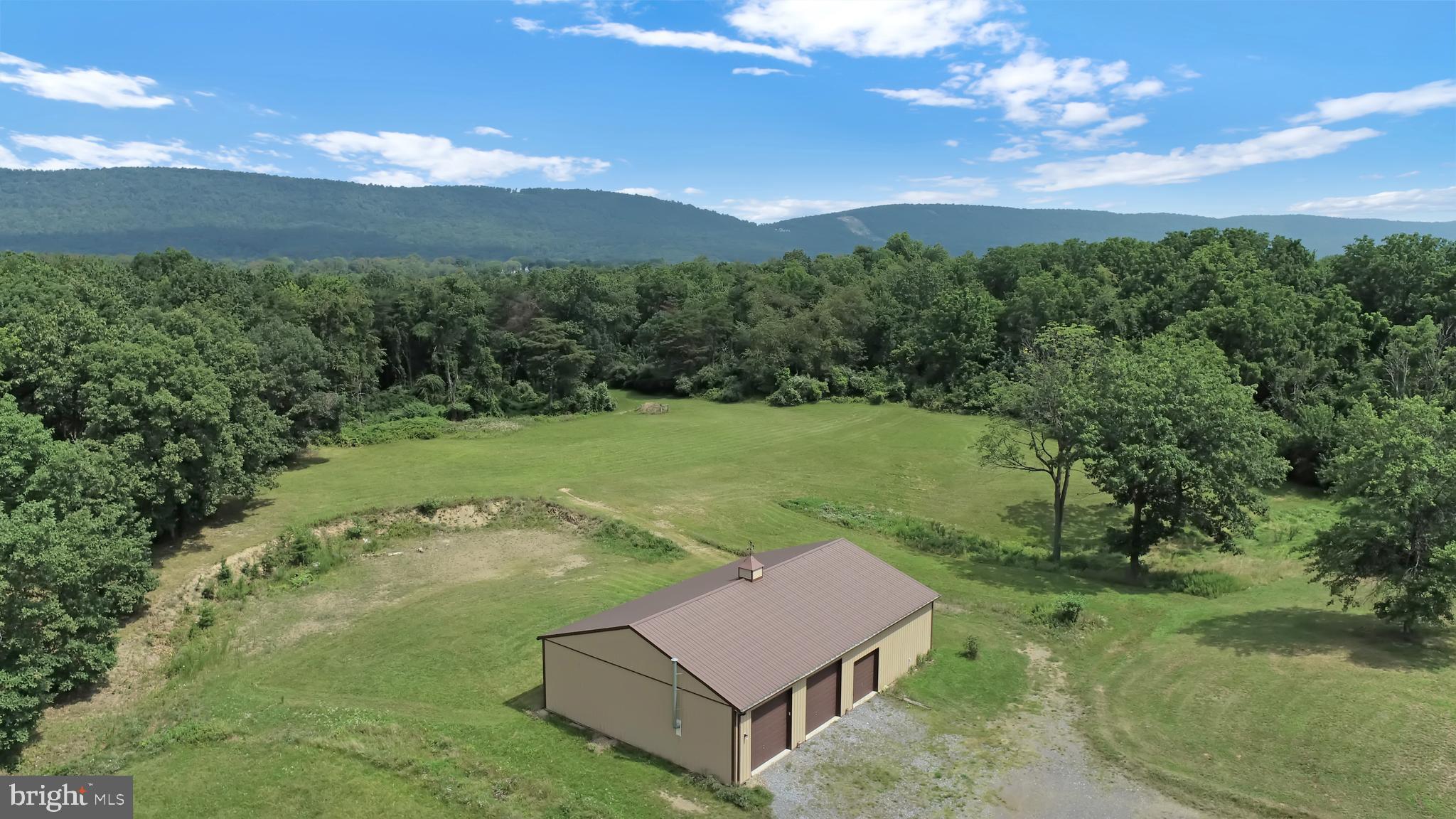 180 Beagle Club Road Carlisle, PA 17013 - Photo 12 of 61 Gallery Image 12