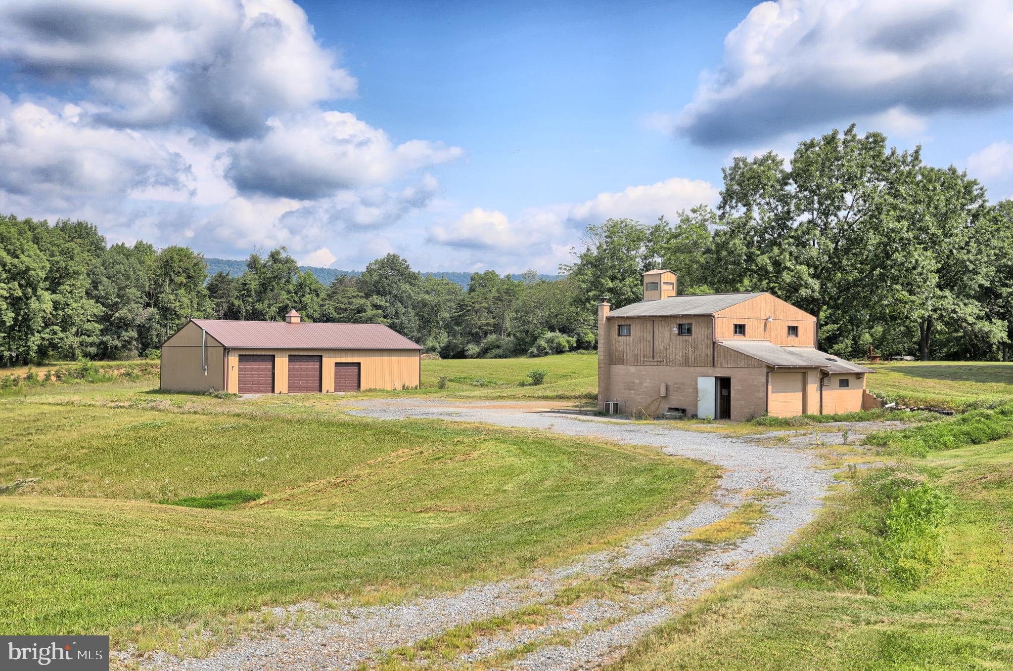 180 Beagle Club Road Carlisle, PA 17013 - Photo 17 of 61 Gallery Image 17