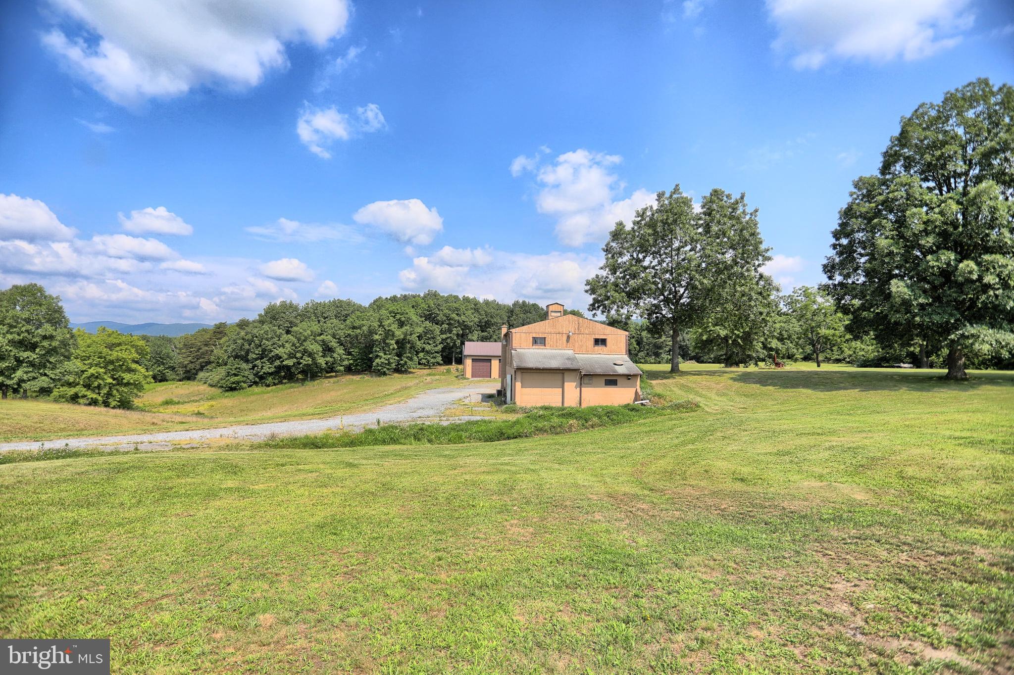 180 Beagle Club Road Carlisle, PA 17013 - Photo 19 of 61 Gallery Image 19