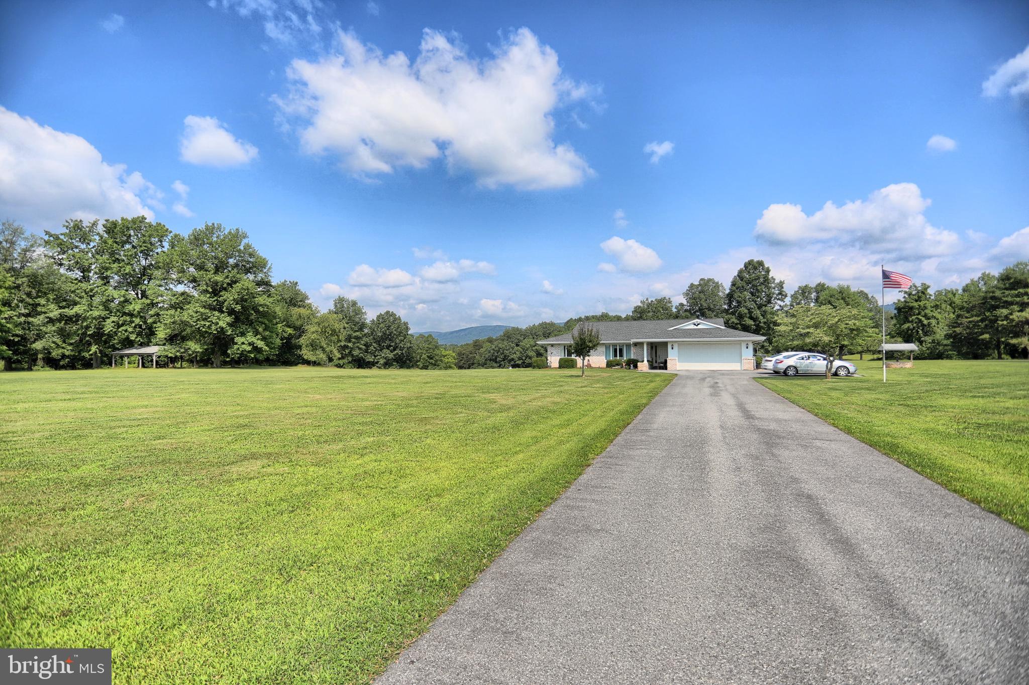 180 Beagle Club Road Carlisle, PA 17013 - Photo 3 of 61 Gallery Image 3