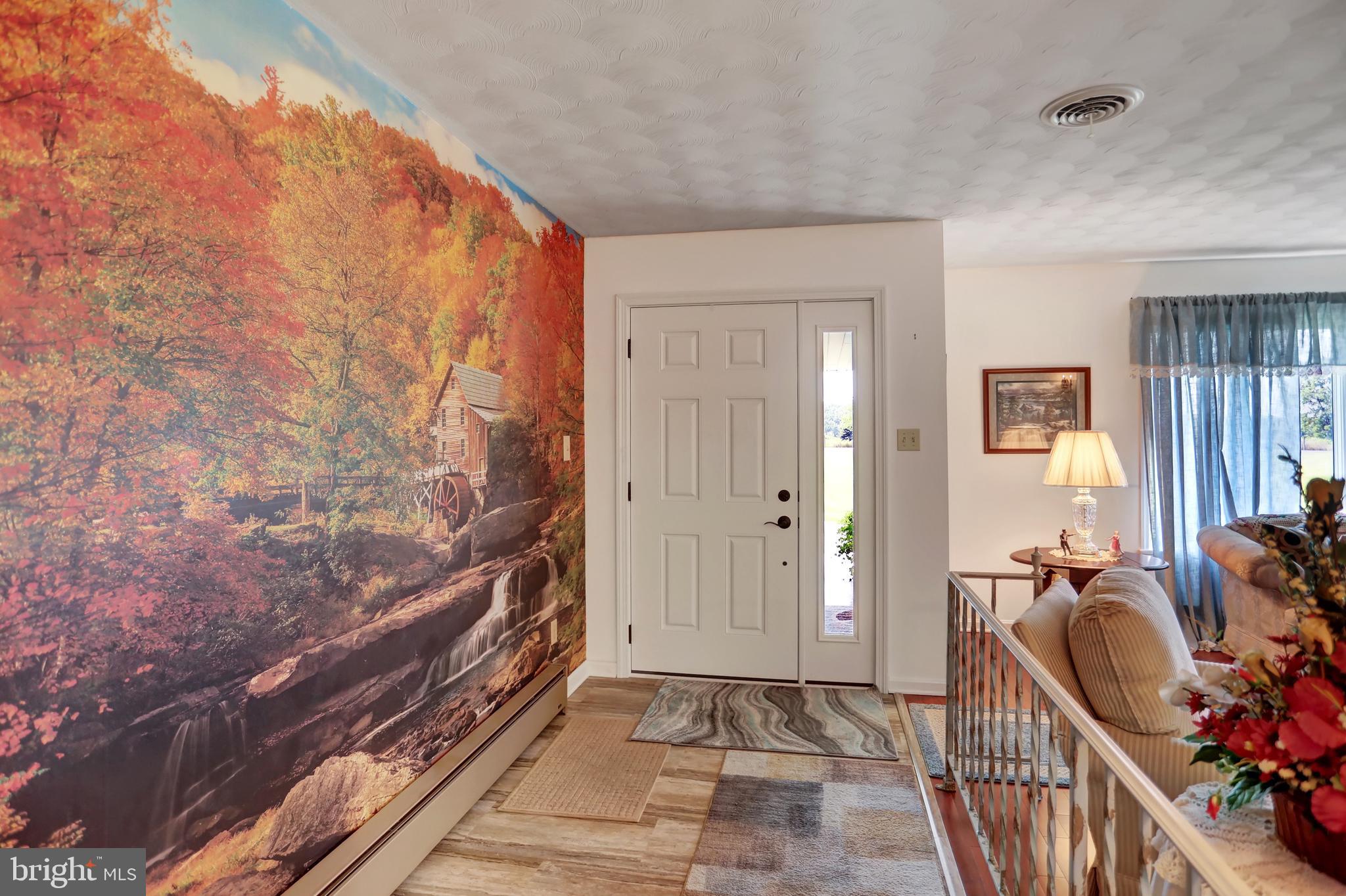 180 Beagle Club Road Carlisle, PA 17013 - Photo 22 of 61 Foyer