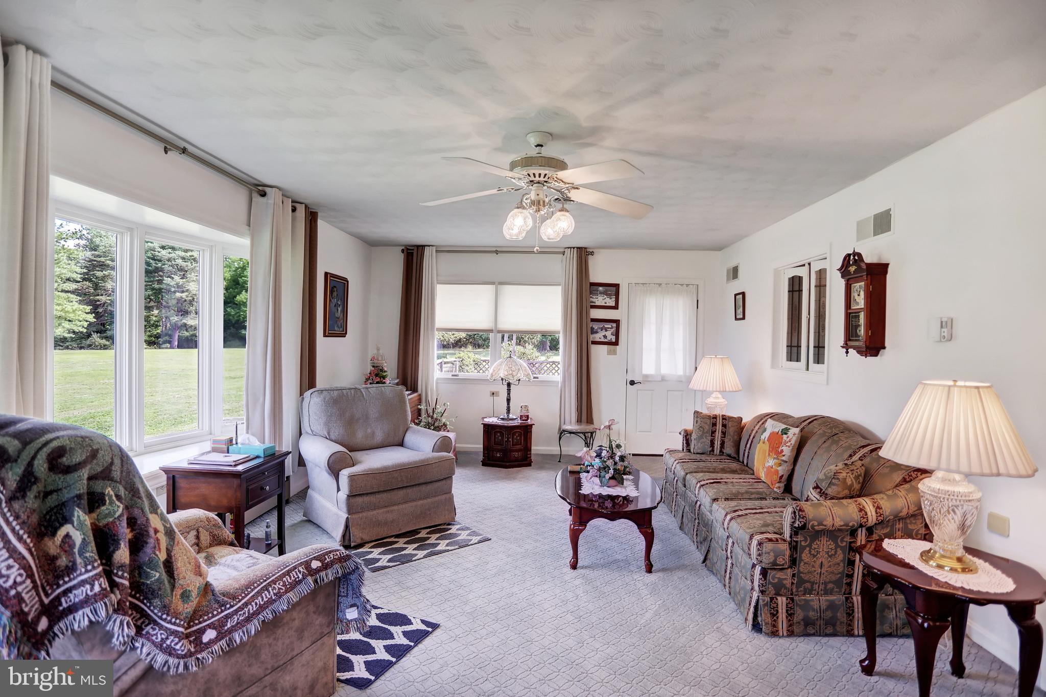 180 Beagle Club Road Carlisle, PA 17013 - Photo 35 of 61 Family room