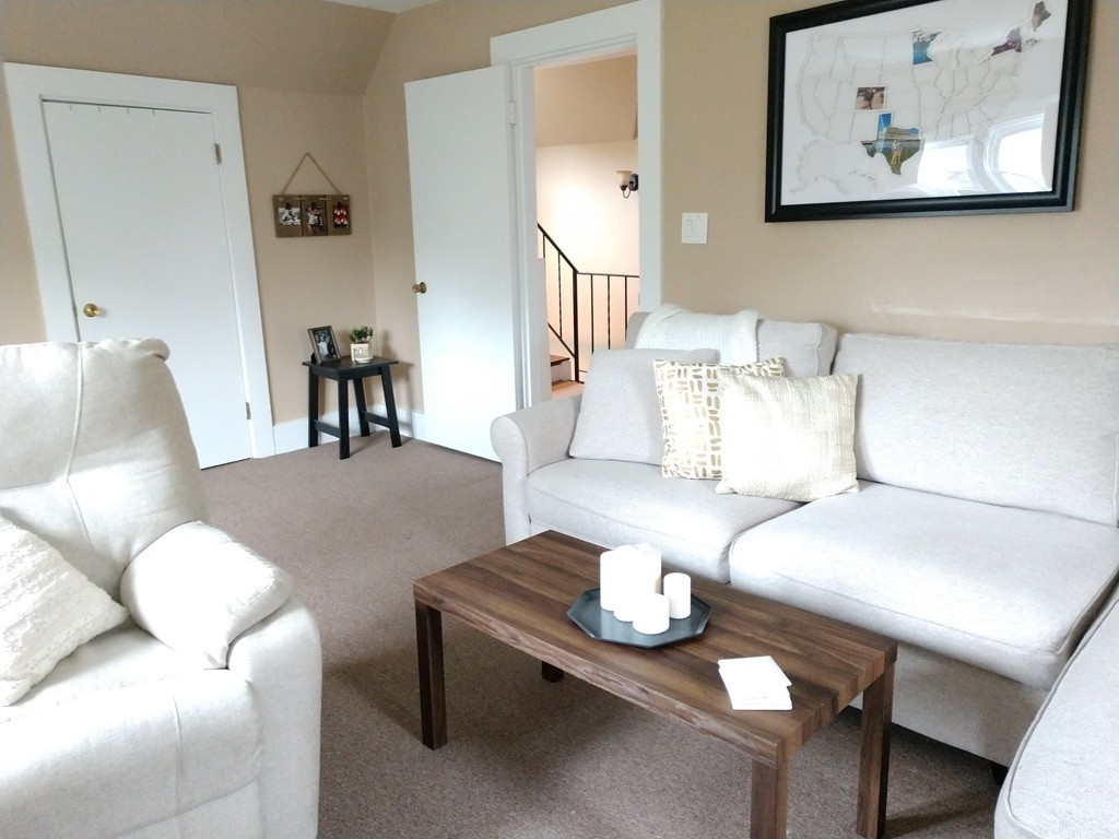 5 Seaward Road, Unit 3 Wellesley, MA 02481 - Photo 1 of 10