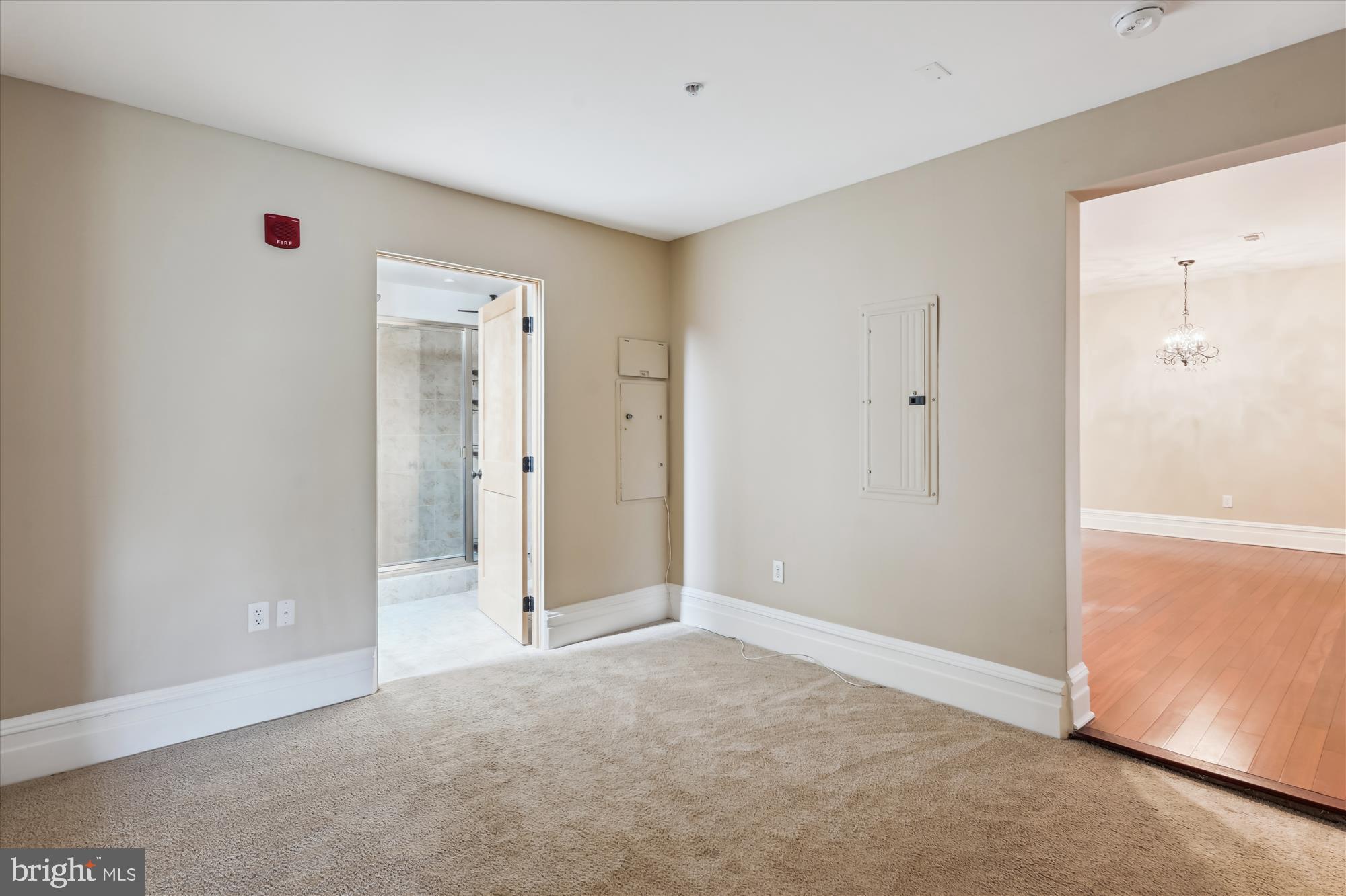 9610 Dewitt Drive, Unit PH410 Silver Spring, MD 20910 - Photo 18 of 64 Sitting Room/Den