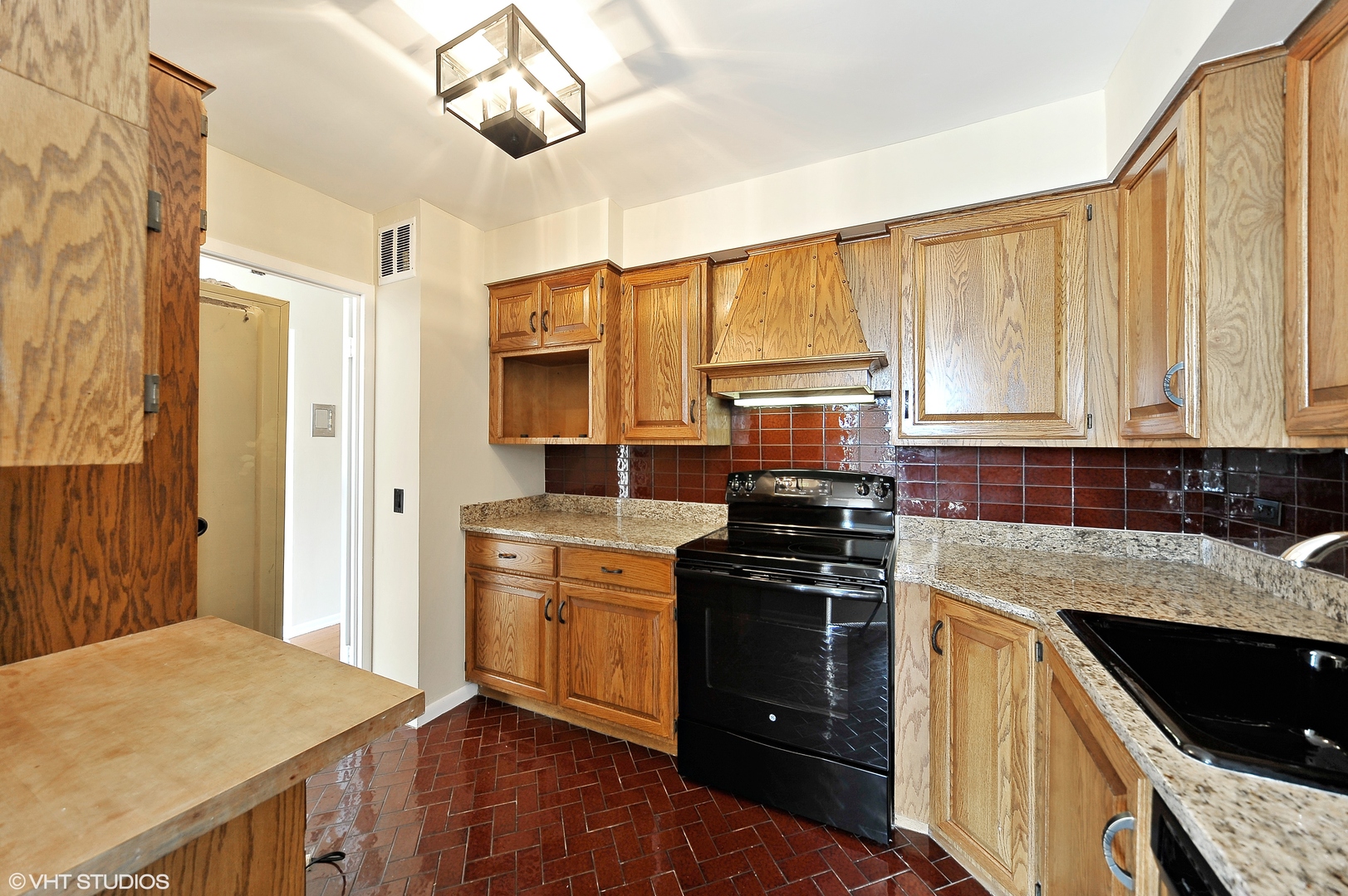 5445 North Sheridan Road, Unit 510 Chicago, IL 60640 - Photo 8 of 14