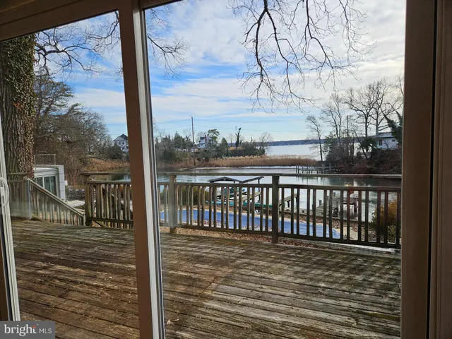 $2,600 | 355 Sturtons Lane, Pasadena, MD 21122