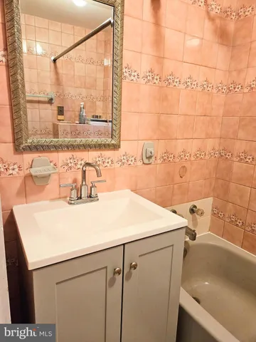 $2,600 | 355 Sturtons Lane, Pasadena, MD 21122