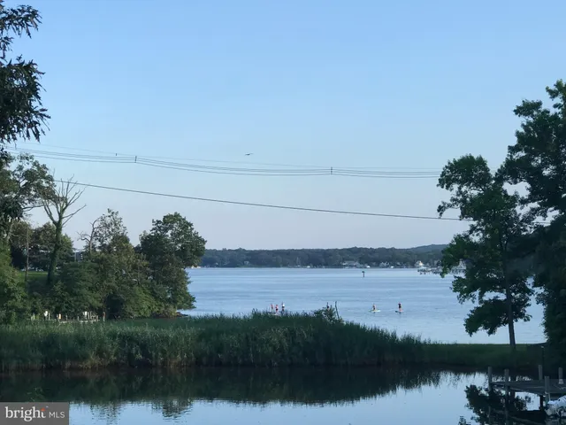 $2,600 | 355 Sturtons Lane, Pasadena, MD 21122