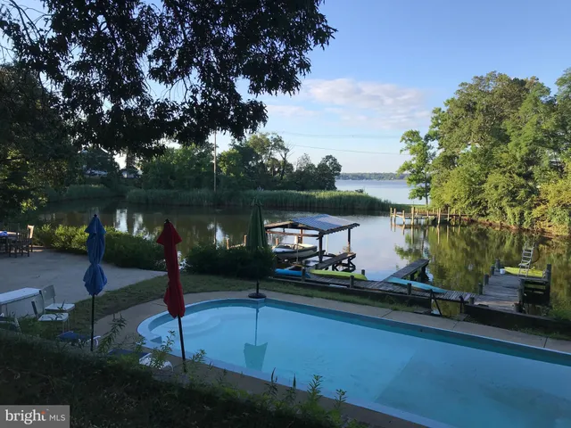 $2,600 | 355 Sturtons Lane, Pasadena, MD 21122