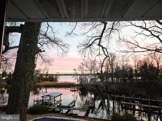 $2,600 | 355 Sturtons Lane, Pasadena, MD 21122