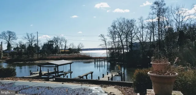 $2,600 | 355 Sturtons Lane, Pasadena, MD 21122