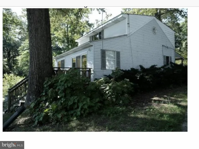 $2,600 | 355 Sturtons Lane, Pasadena, MD 21122