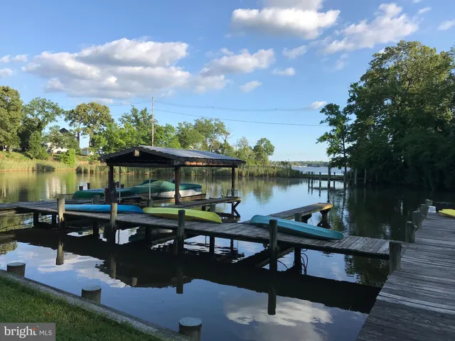 $2,600 | 355 Sturtons Lane, Pasadena, MD 21122