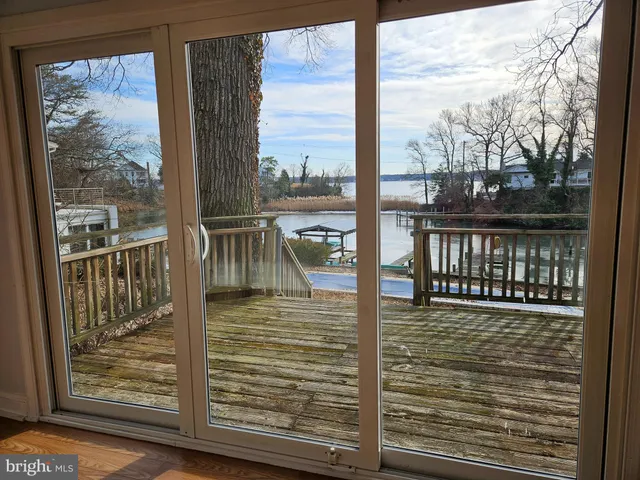 $2,600 | 355 Sturtons Lane, Pasadena, MD 21122