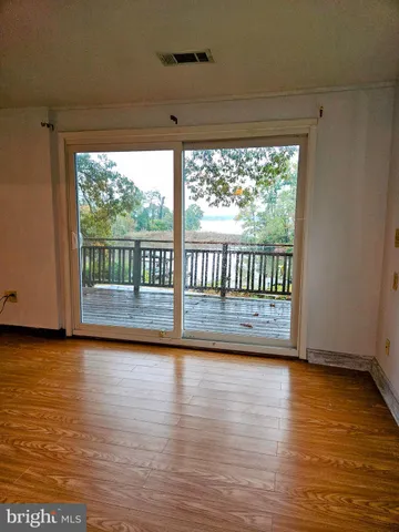 $2,600 | 355 Sturtons Lane, Pasadena, MD 21122