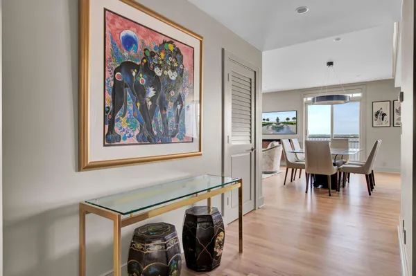 $10,000 | 1 King Street, Unit 607, Charleston, SC 29401