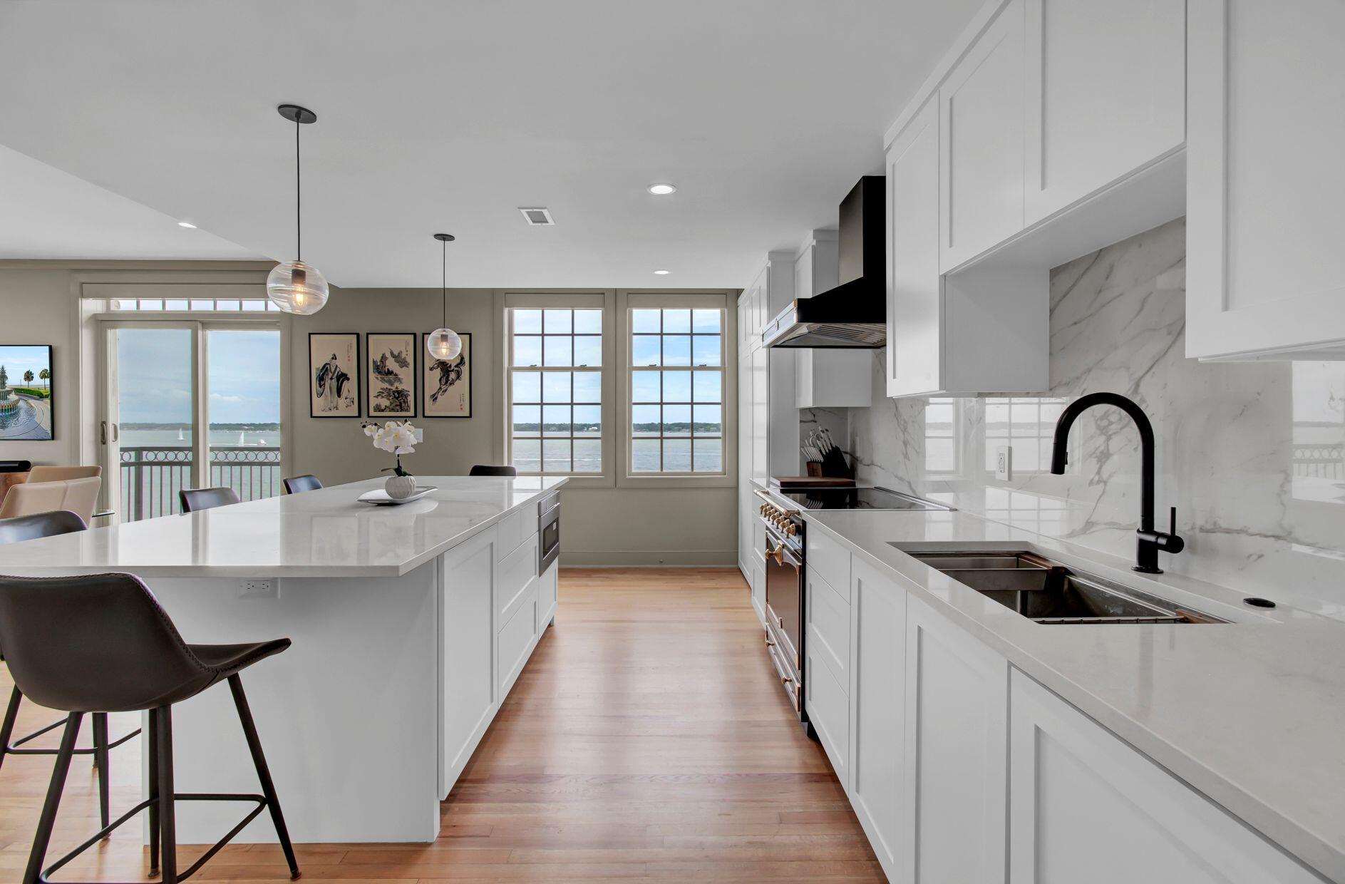 1 King Street, Unit 607 Charleston, SC 29401 - Photo 12 of 58 IMG_2057