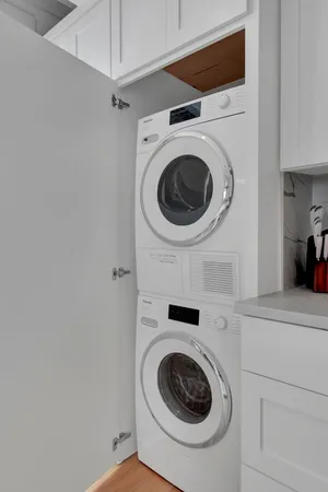 $10,000 | 1 King Street, Unit 607, Charleston, SC 29401