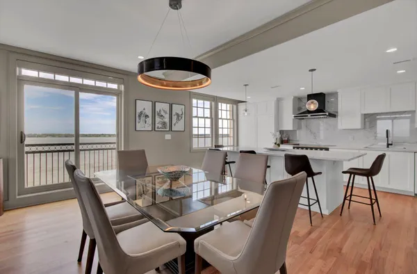 $10,000 | 1 King Street, Unit 607, Charleston, SC 29401