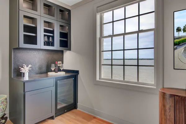 $10,000 | 1 King Street, Unit 607, Charleston, SC 29401