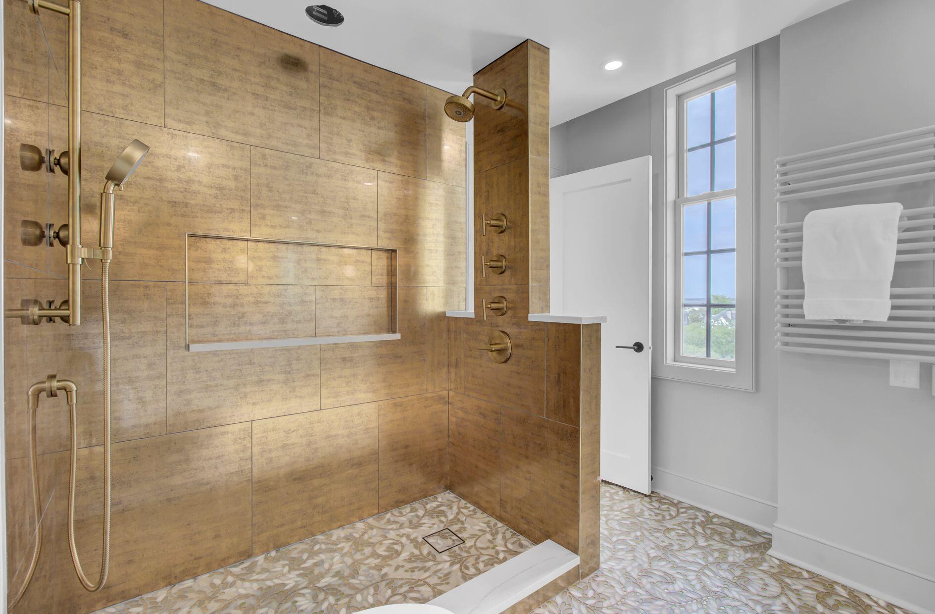 1 King Street, Unit 607 Charleston, SC 29401 - Photo 37 of 58 IMG_2108