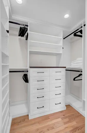 $10,000 | 1 King Street, Unit 607, Charleston, SC 29401