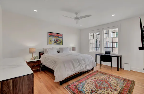 $10,000 | 1 King Street, Unit 607, Charleston, SC 29401