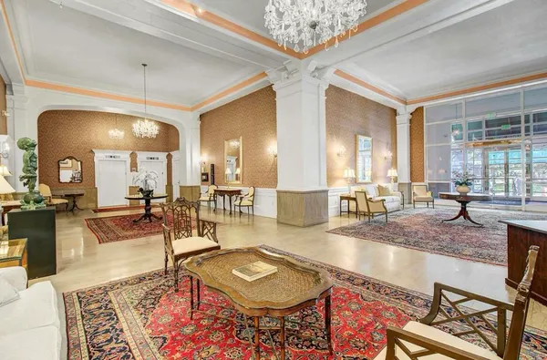 $10,000 | 1 King Street, Unit 607, Charleston, SC 29401