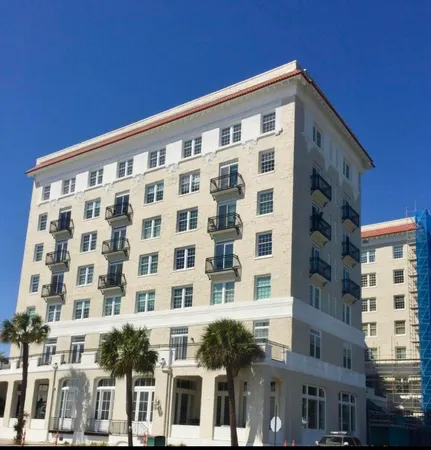 $10,000 | 1 King Street, Unit 607, Charleston, SC 29401