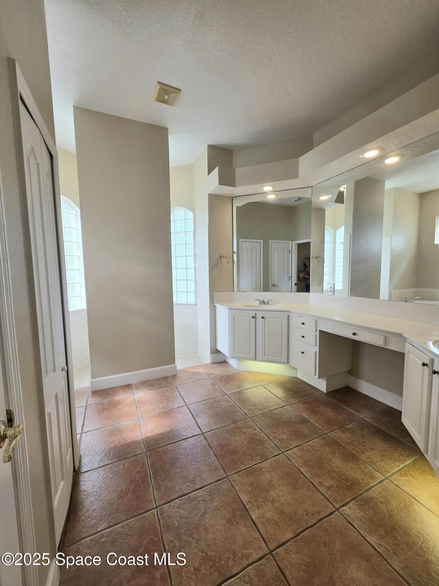 4513 Canard Road Melbourne, FL 32934 - Photo 13 of 24 Primary bath suite