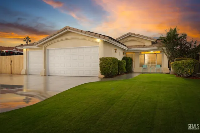 $405,000 | Undisclosed Address, Bakersfield, CA 93312