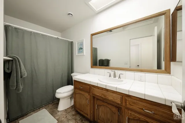 $405,000 | Undisclosed Address, Bakersfield, CA 93312