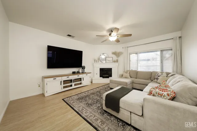 $405,000 | Undisclosed Address, Bakersfield, CA 93312