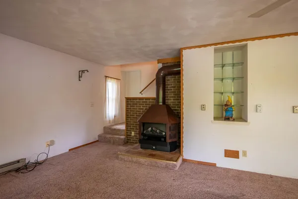 $185,000 | 1839 West 1st Street, Dixon, IL 61021