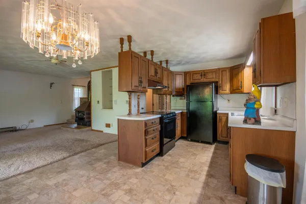 $185,000 | 1839 West 1st Street, Dixon, IL 61021