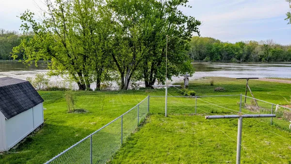 $185,000 | 1839 West 1st Street, Dixon, IL 61021