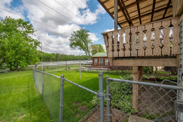 $185,000 | 1839 West 1st Street, Dixon, IL 61021