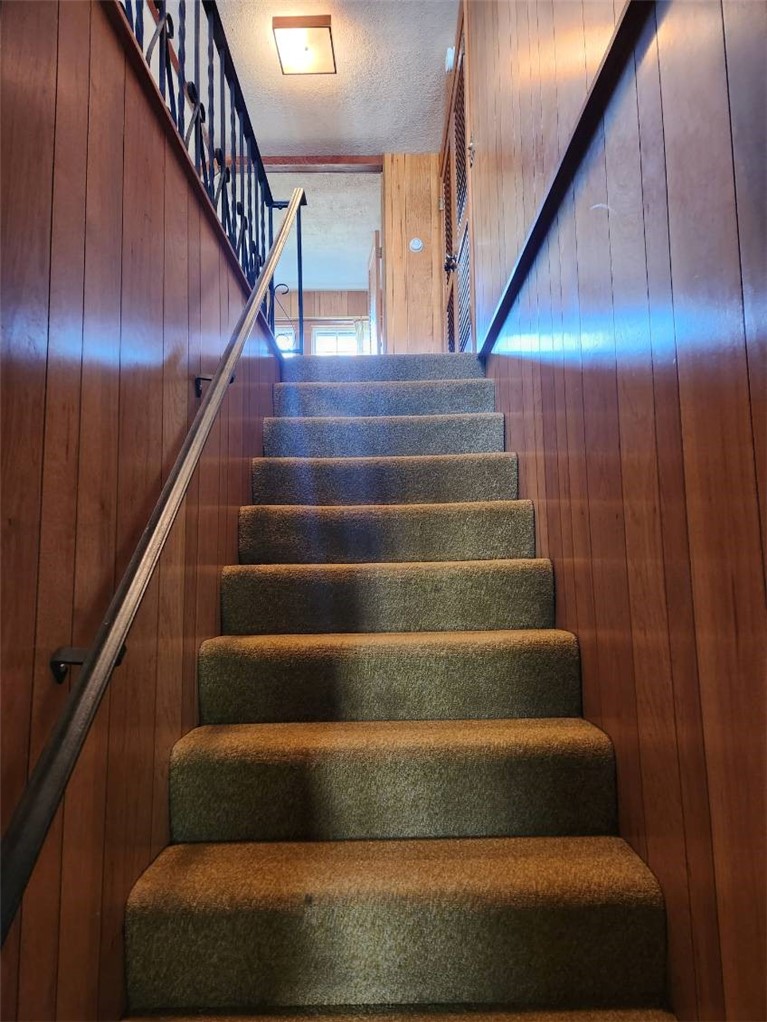 61 Crossland Road West Warwick, RI 02893 - Photo 21 of 30