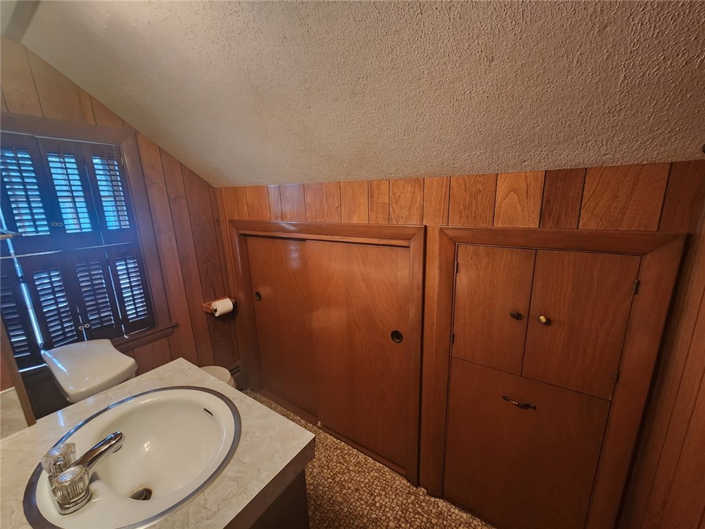 61 Crossland Road West Warwick, RI 02893 - Photo 26 of 30