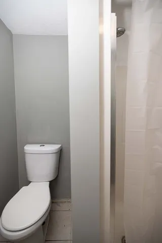 $1,750 | 17 Montague Street, Unit B, Worcester, MA 01603