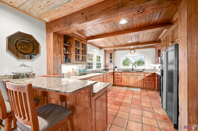 $1,280,000 | 332 Fulwar Skipwith Road, Baton Rouge, LA 70810