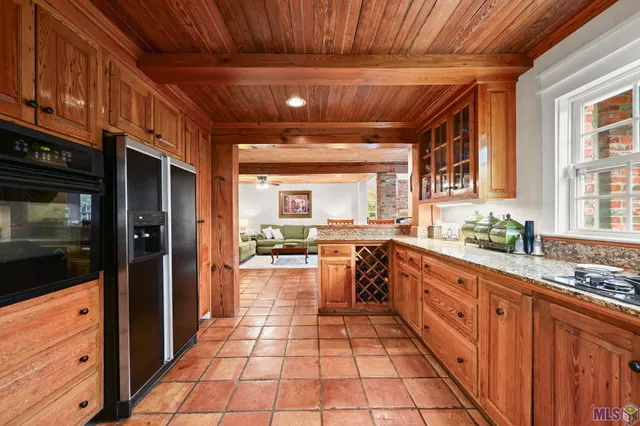 $1,280,000 | 332 Fulwar Skipwith Road, Baton Rouge, LA 70810