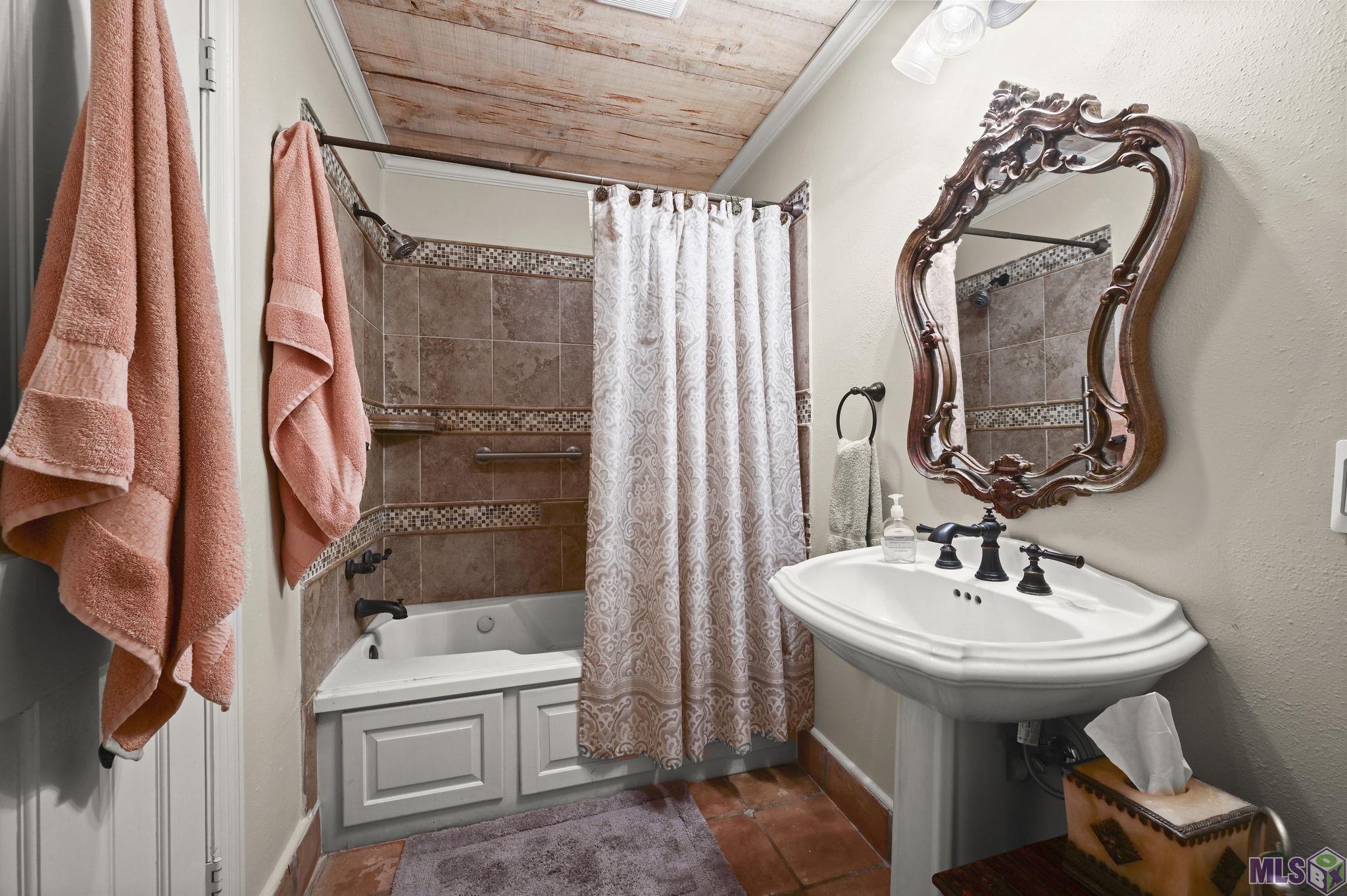 332 Fulwar Skipwith Road Baton Rouge, LA 70810 - Photo 17 of 60